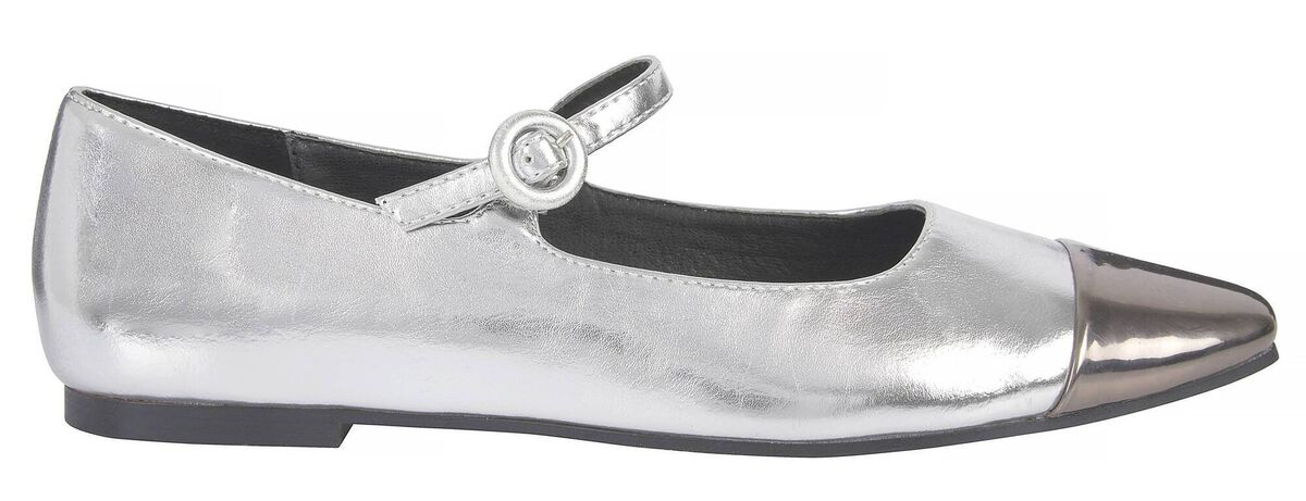 Toe cap ballet flats, River Island, €40