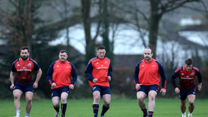 <p class="contextmenu internal_Caption">
                <span class="contextmenu emphasis textWhite">FIXING FLAWS: Munster’s Eoghan Clarke, Dave Kilcoyne, Colm Hogan, Oli Jager, and Alex Nankivell during training ahead of this evening’s clash with Leinster.</span>
            </p>