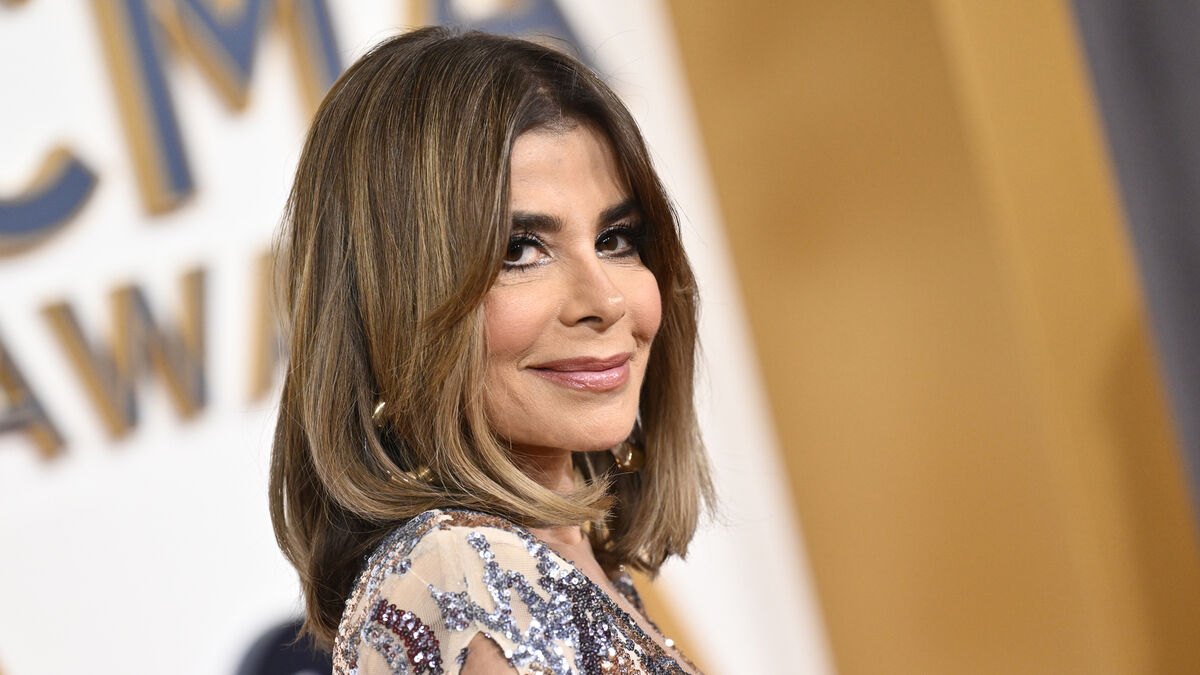Paula Abdul files lawsuit against Nigel Lythgoe over alleged sexual assault - Vimarsana News