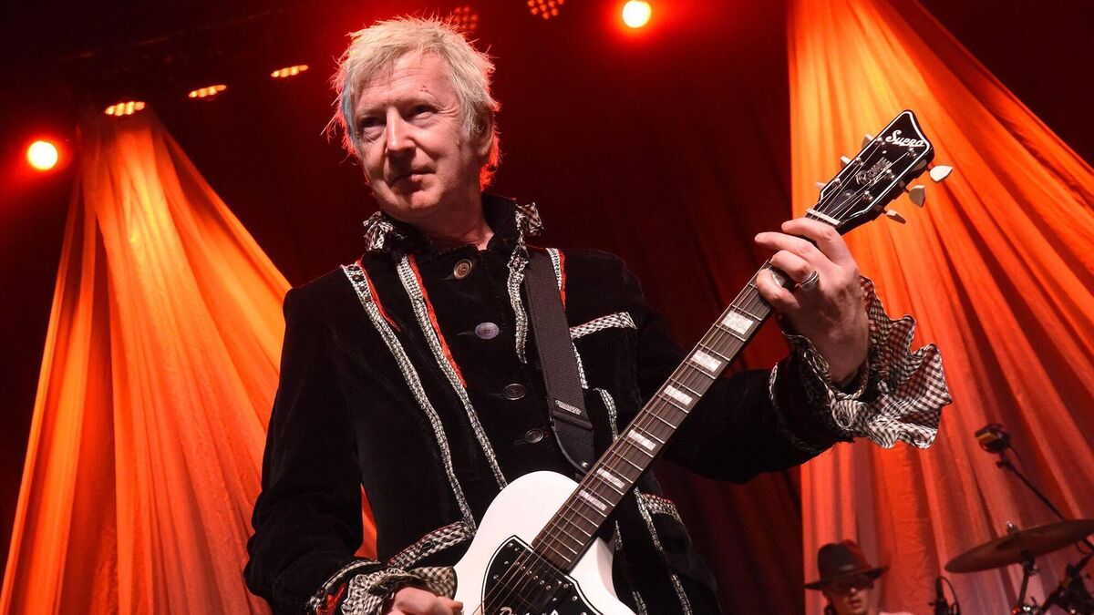 Gerry Leonard: The Irish man who taught Bowie to say 'Tiocfaidh ár lá' - Vimarsana News