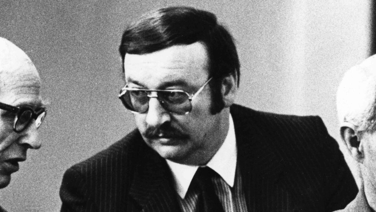 Gerry O'Carroll(R) prior to taking the witness box on his last day of evidence at the Kerry Babies Joanne Hayes Tribunal. File Photo: Eamonn Farrell/RollingNews.ie