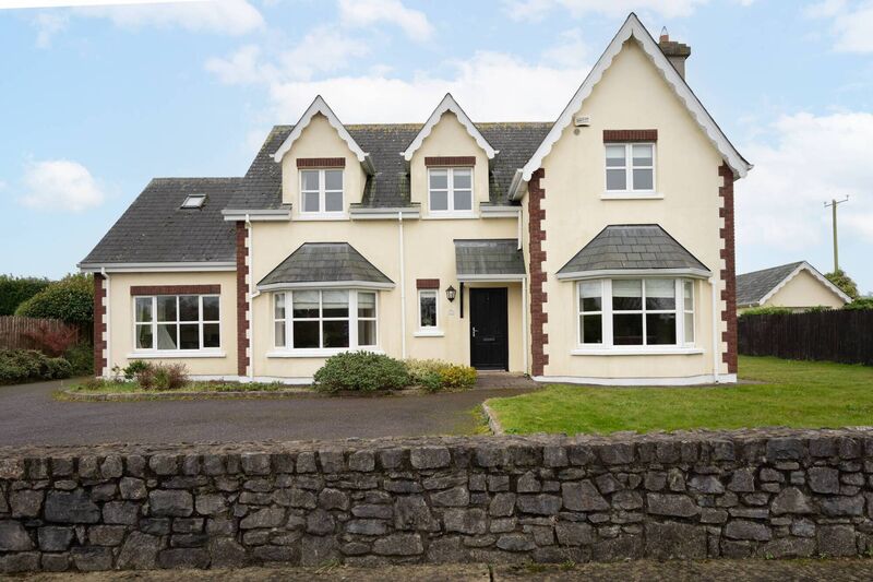 9 Cois Fota Picture: John Roche