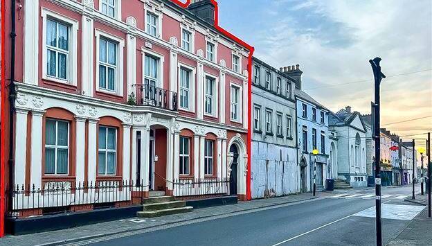 Government u-turns on housing male asylum seekers in Carlow in favour of families