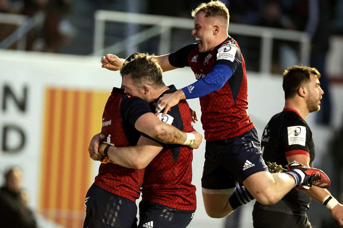 MAGIC MUNSTER: Munster's Calvin Nash celebrates scoring a try with Peter O'Mahony and Craig Casey. Pic: Laszlo Geczo, Inpho