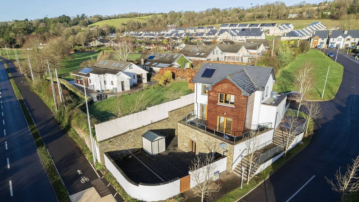 Lofty Glounthaune property could suit first time buyers or someone looking to run a business from home - Vimarsana News