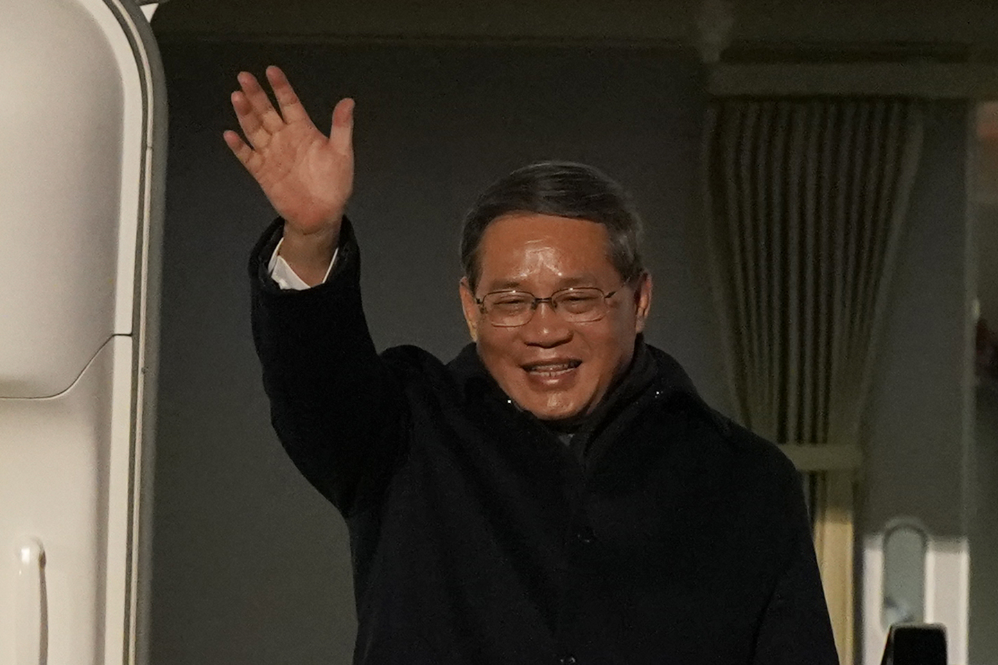 Top Chinese diplomat lands in Ireland for two-day visit