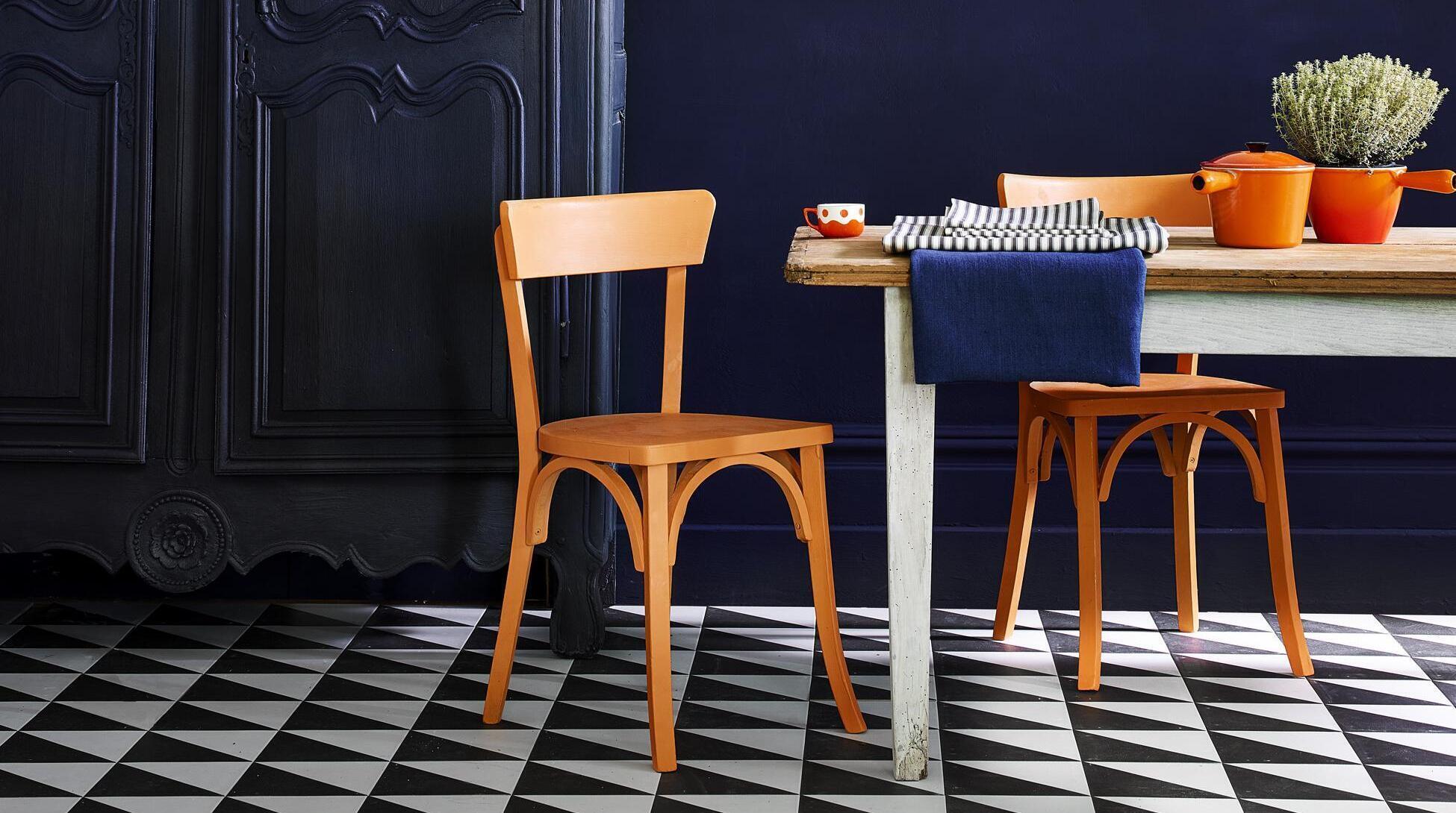 Wall Paint in Oxford Navy and Pure, Ombre armoire in Chalk Paint in Oxford Navy and Athenian Black, Chalk Paint in Barcelona Orange, Annie Sloan.