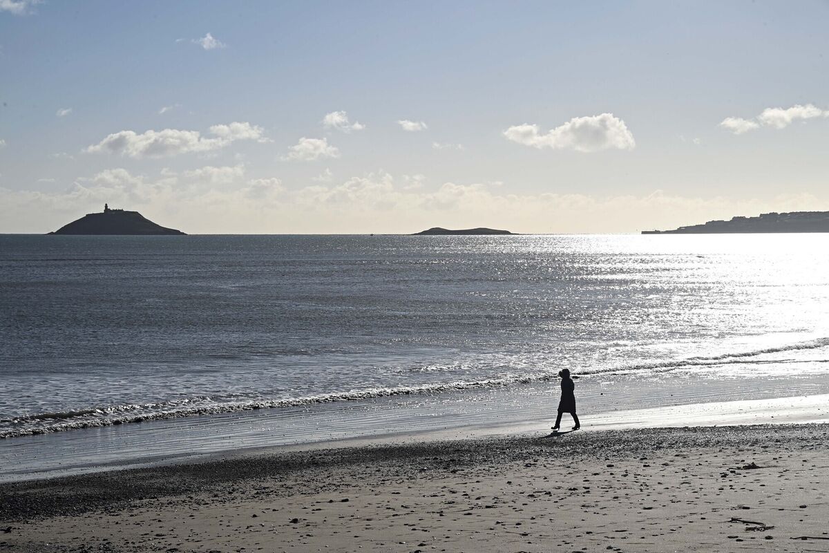  SCREAM IT! Join the cathartic Scream Club on Garryvoe beach