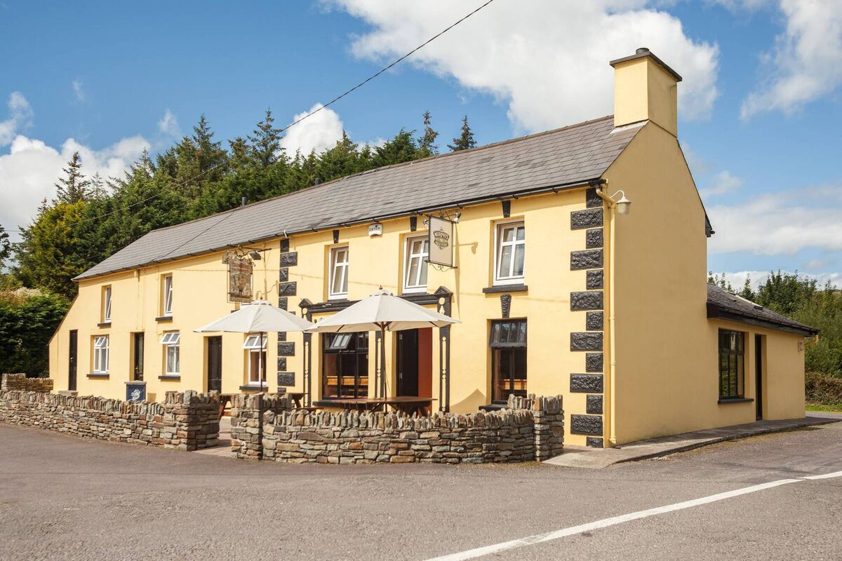 O'Driscoll's Bar has five bedrooms