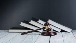 <p>Hugh Kavanagh is seeking an injunction relating to compliance with the terms of a settlement agreement.</p> <p>Hugh Kavanagh is seeking an injunction relating to compliance with the terms of a settlement agreement.</p>