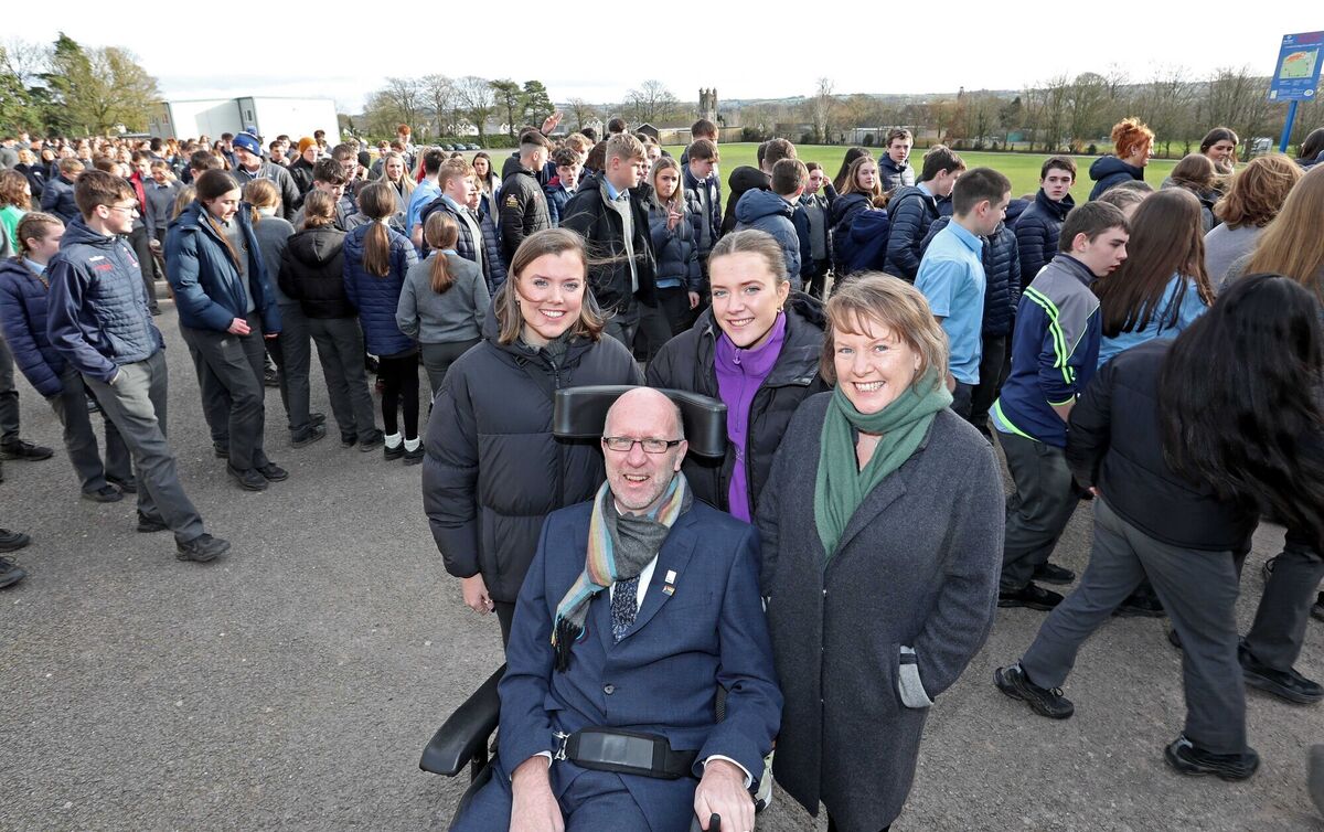 Diarmuid and family with students who too part in the fundraising walk.