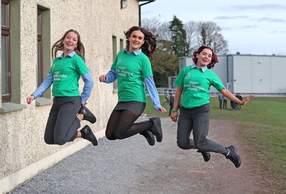 Members of the Coachford College student council, Ellie Buckley, Aoife O'Leary and Sarah Jane O'Sullivan. who came up with the idea of Walk Cause You Can event. 