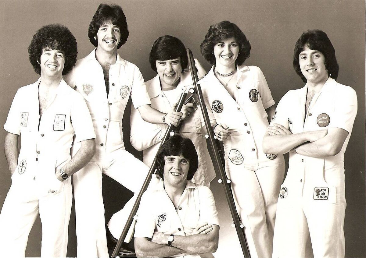 Gina, Dale Haze and the Champions.