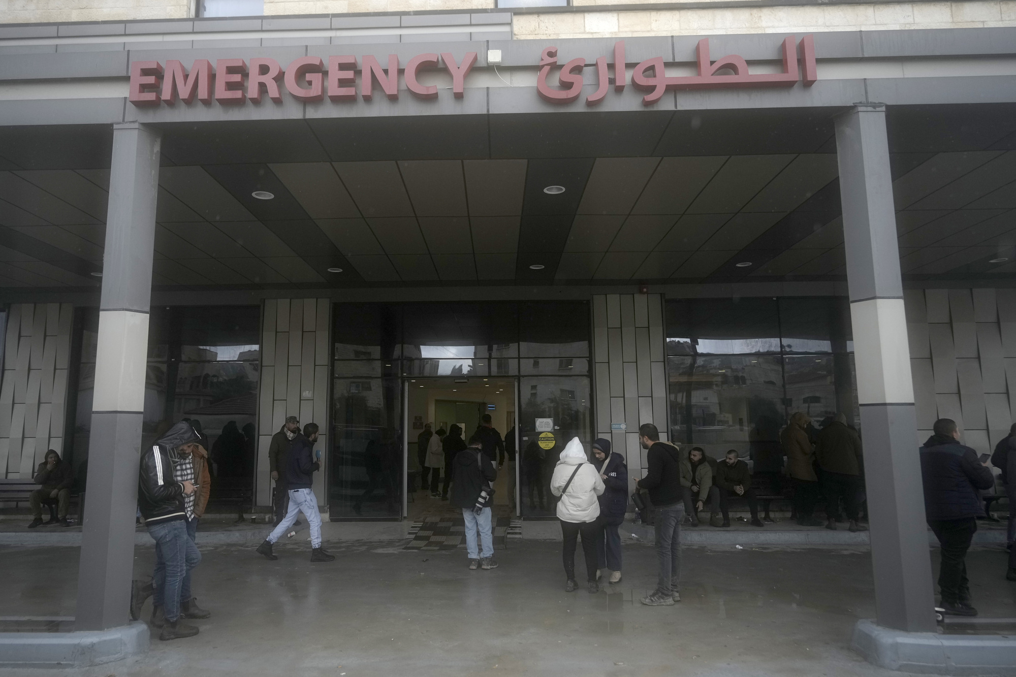 Israeli forces dressed as staff raid hospital and kill three militants