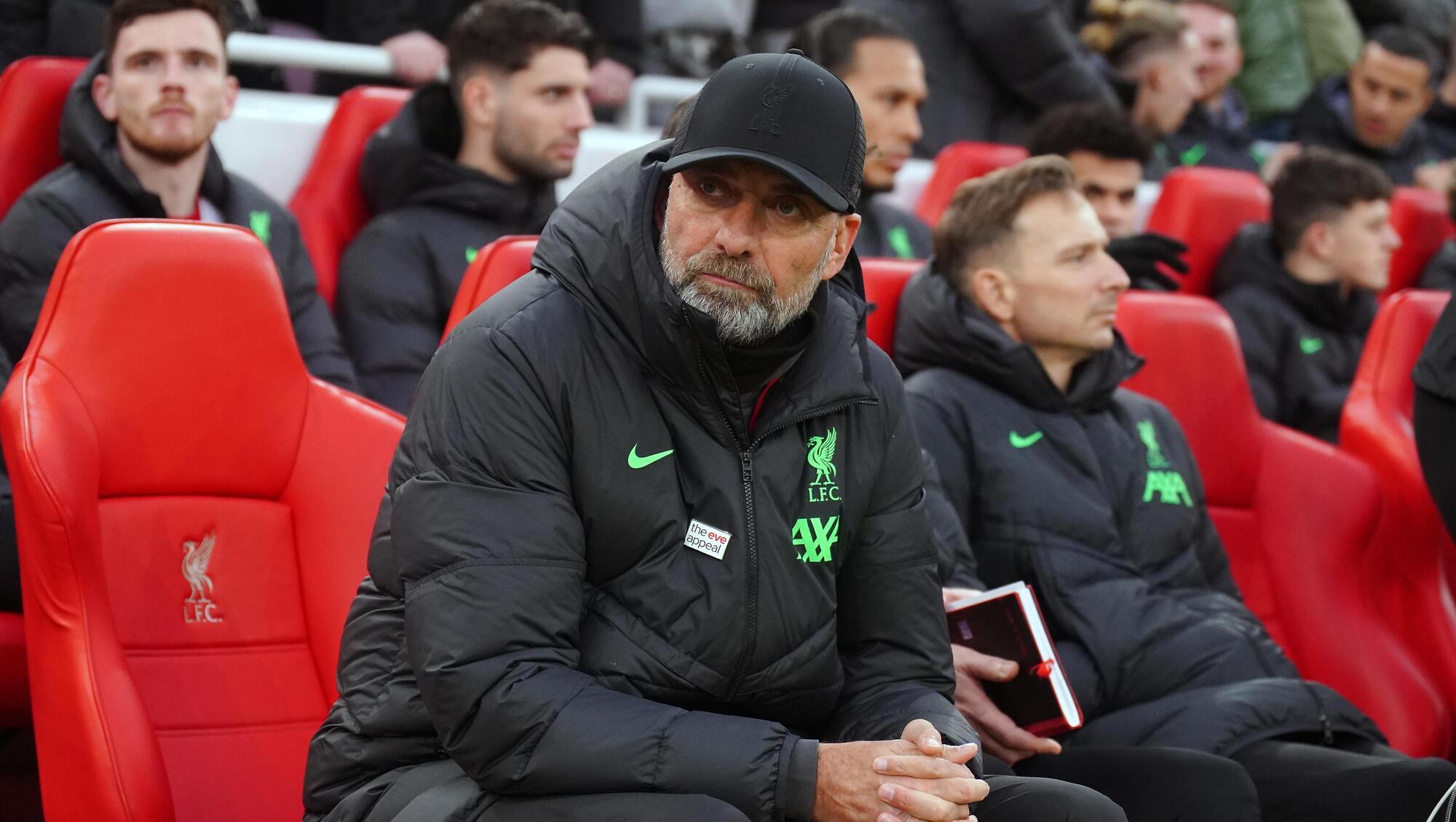 WATCH: Klopp eases concerns around Van Dijk Liverpool exit worries