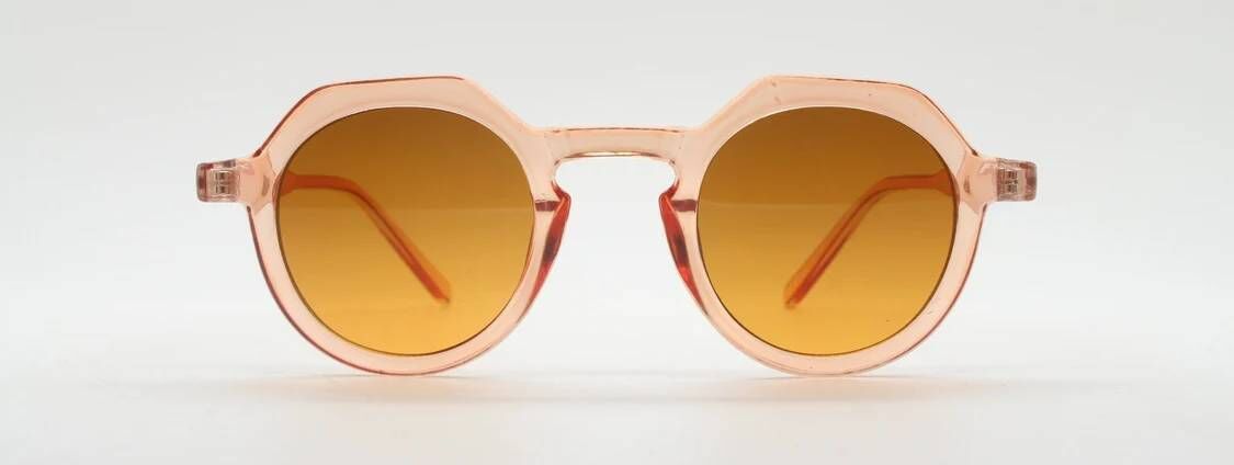 Dastardly D 90s sunglasses, Etsy, €26.87