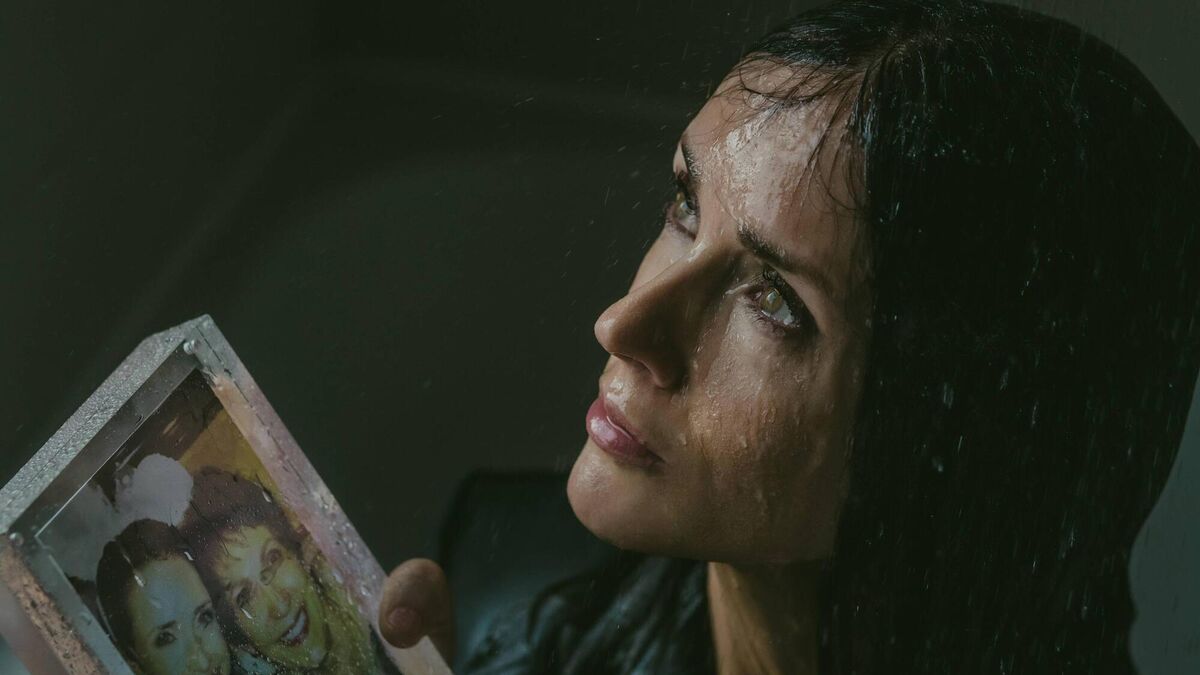 Maïa Dunphy: 'You couldn't exist forever in grief — nobody could. It is brutal, and it is awful' - Vimarsana News