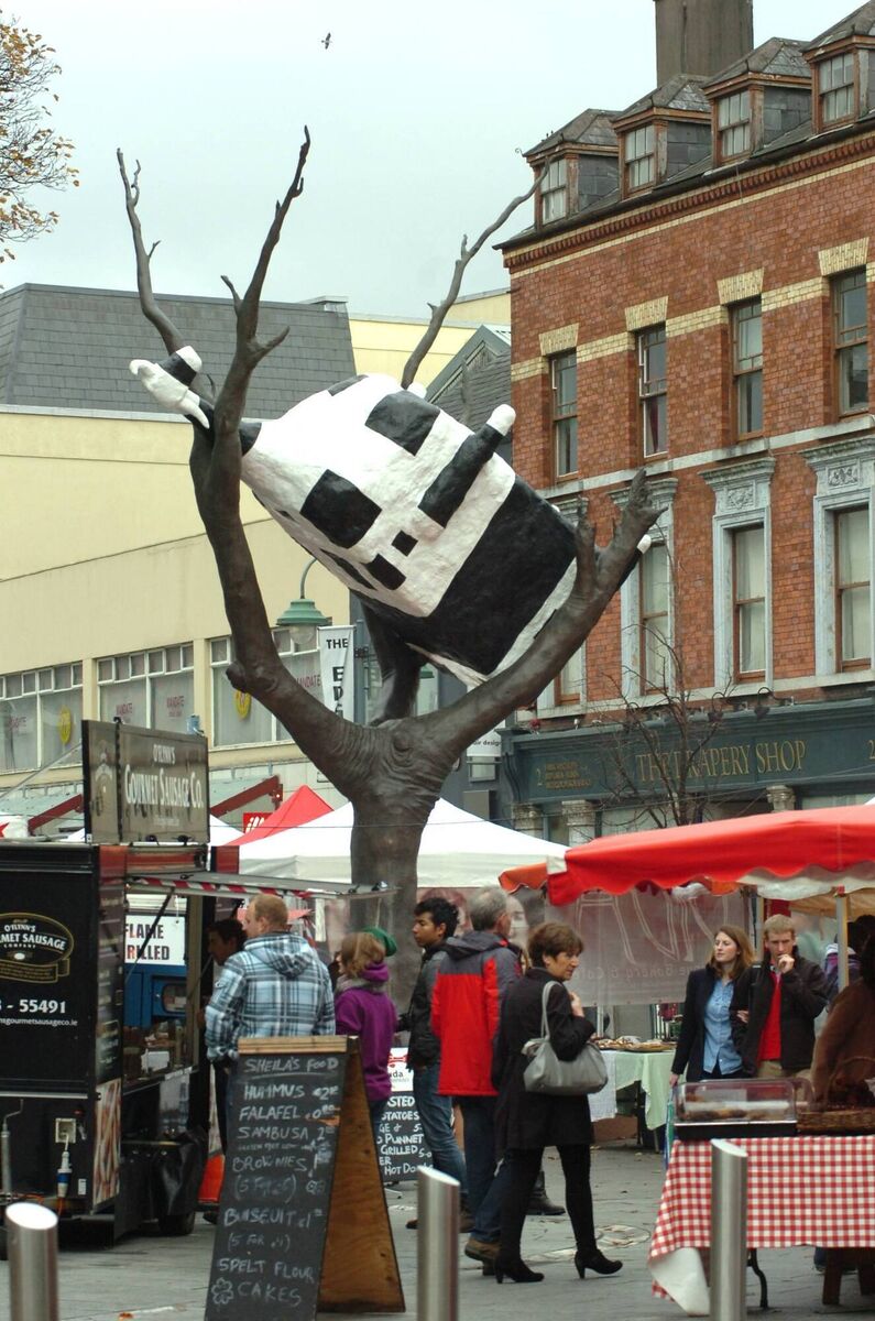 The sculpture 'Cow up a tree', by John Kelly at Emmet Place, Cork city in 2011.Pic: Larry Cummins