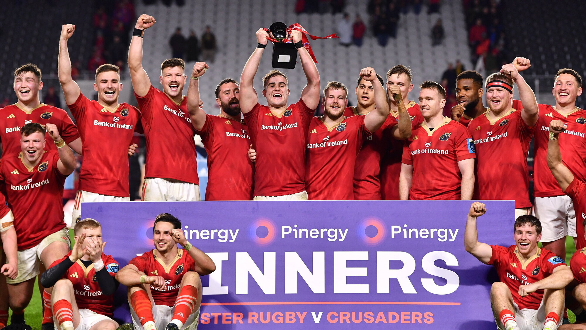 Munster hang on to edge out Crusaders in Cork
