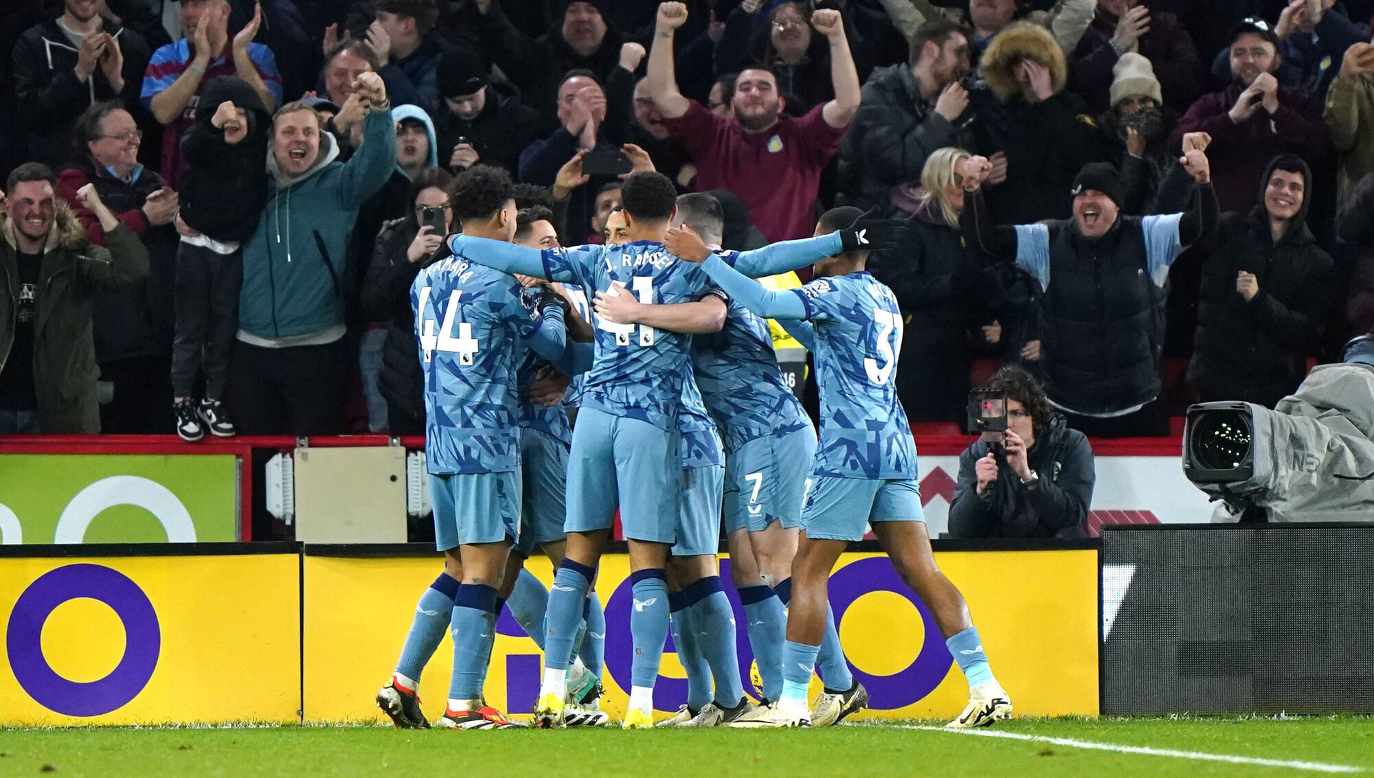 Aston Villa run riot at Bramall Lane to pile misery on Sheffield United
