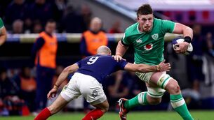 <p>MARSEILLE MOUNTAIN: Ireland’s Joe McCarthy on the surge as France strum half with Maxine Locu tries to impede. </p>