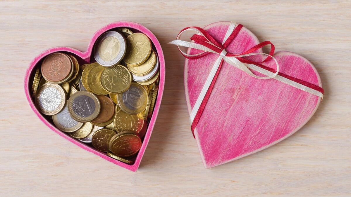 Consumer Corner: How important is money in a relationship? - Vimarsana News