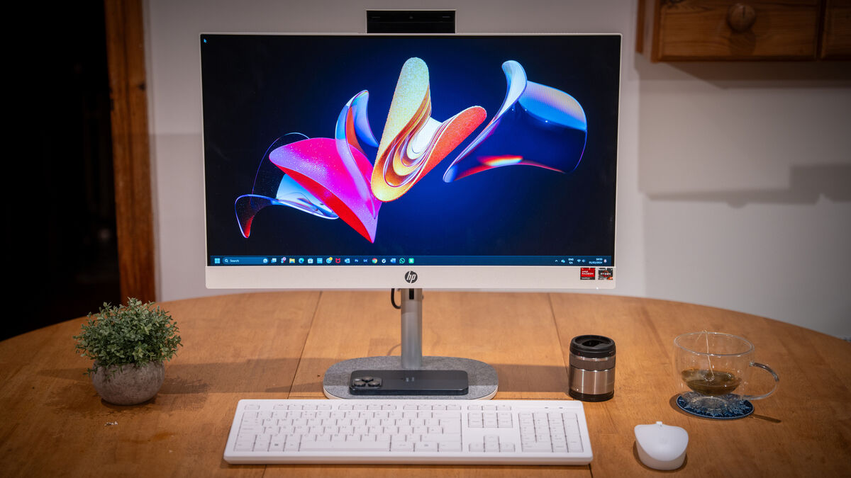 HP all-in-one 24: Striking design, decent performance and wireless accessories - Vimarsana News