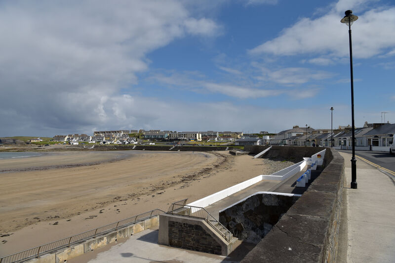 One objector said: 'The proposal does not meet the expectations of preventing any sewage from reaching the pristine Kilkee Bay Blue Flag beach. Picture: Dan Linehan One objector said: 'The proposal does not meet the expectations of preventing any sewage from reaching the pristine Kilkee Bay Blue Flag beach. Picture: Dan Linehan