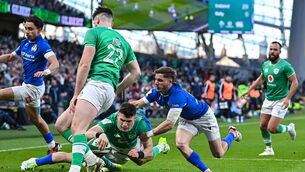 <p>PRESSURE POINT: Robbie Henshaw dives over to score Ireland’s fifth try, which was subsequently disallowed, during the Guinness Six Nations clash with Italy at the Aviva Stadium.	<span class="contextmenu emphasis CaptionCredit">Picture: Piaras Ó Mídheach/Sportsfile</span>
            </p>