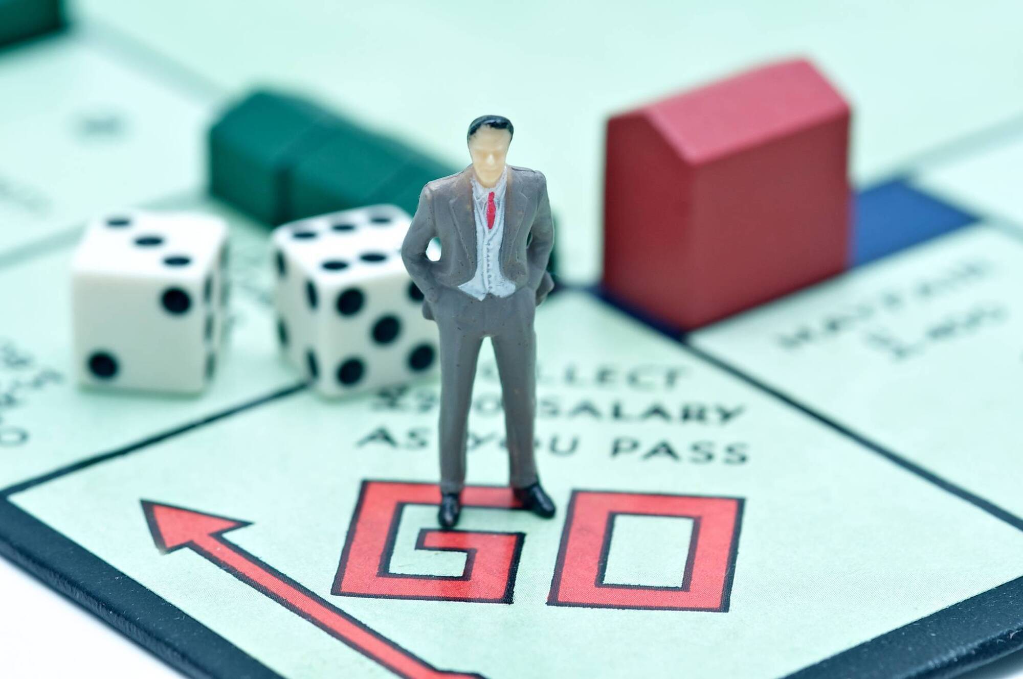Toymaker Hasbro echoes rival Mattel in predicting tepid sales 