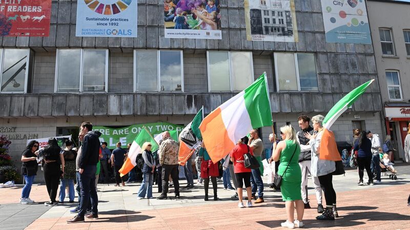 Libraries told to consider ways for employees to escape aggressive right-wing protests