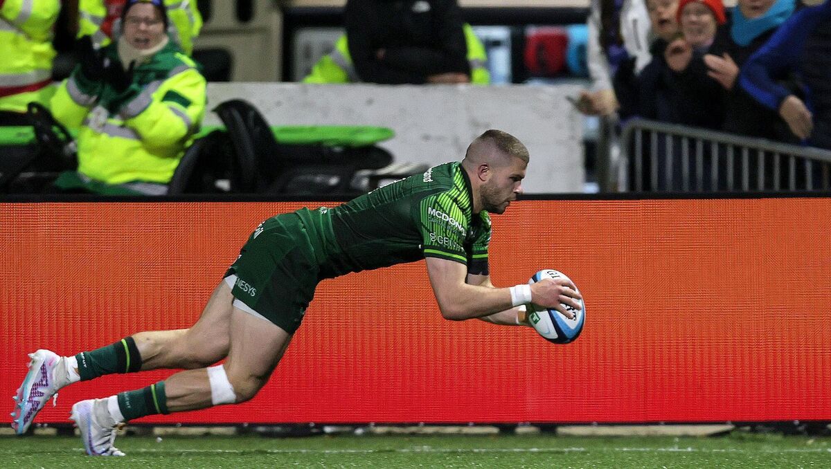 Diarmuid Kilgallen crosses the whitewash. Pic: Laszlo Geczo, Inpho