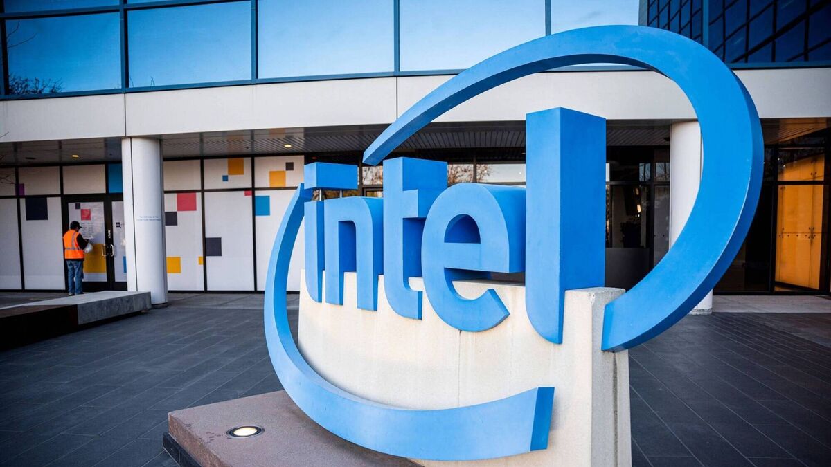 Intel seeks $2bn to help fund chip manufacturing in Ireland - Vimarsana News