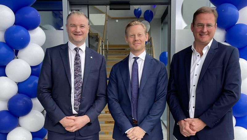 Will Corcoran, IDA Ireland; Björn Lidefelt, HID; and Eoin Gavin, Shannon Chamber of Commerce, at HID’s newest logistics centre in Shannon, supporting 55 countries across the region.