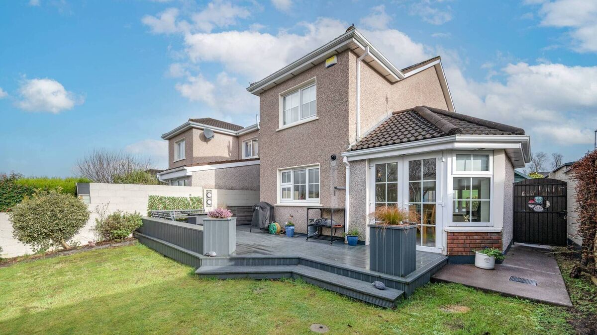 €445k semi-d where the owners went up and out - and are now moving on - Vimarsana News