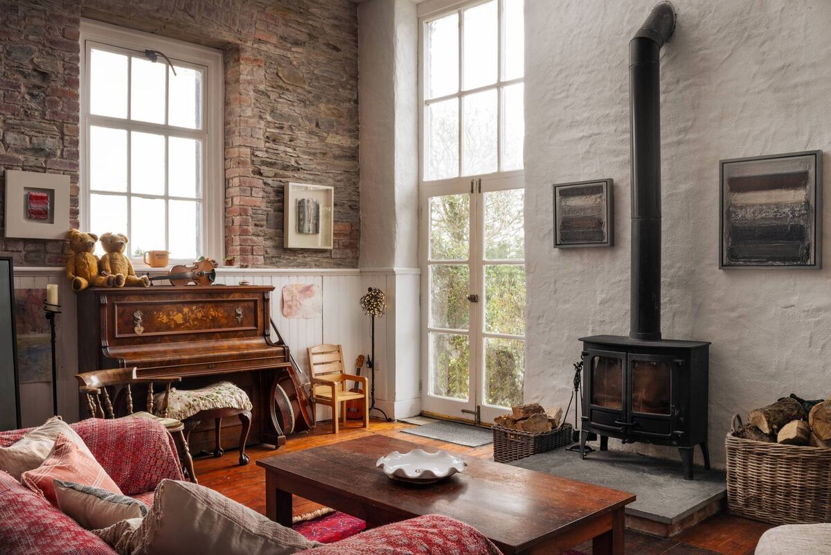 The cosy living space. 