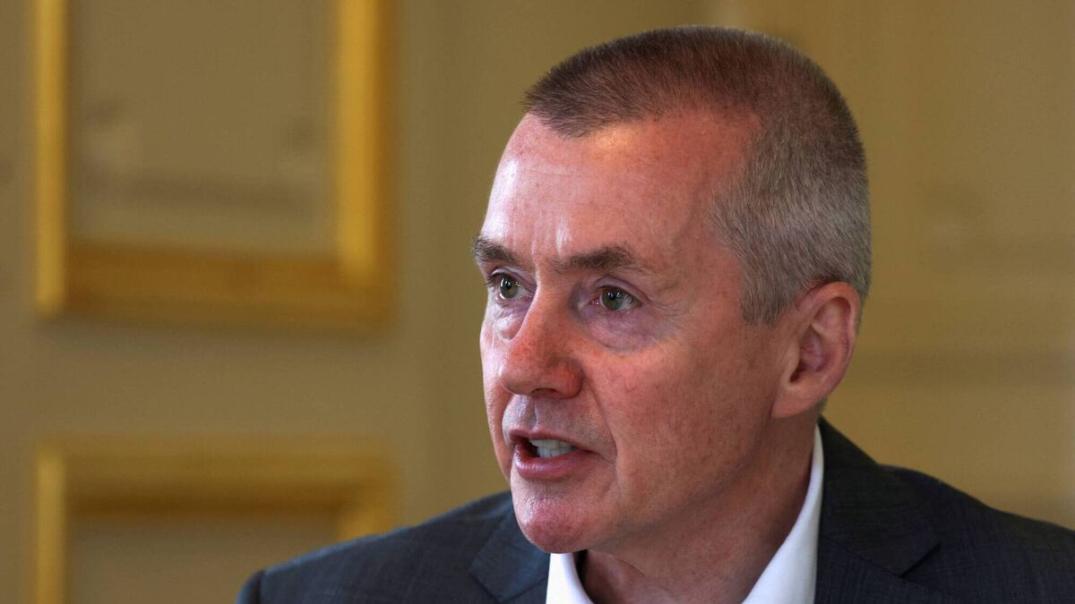 IATA chief Willie Walsh backs Boeing CEO to fix safety crisis after blow-out - Vimarsana News