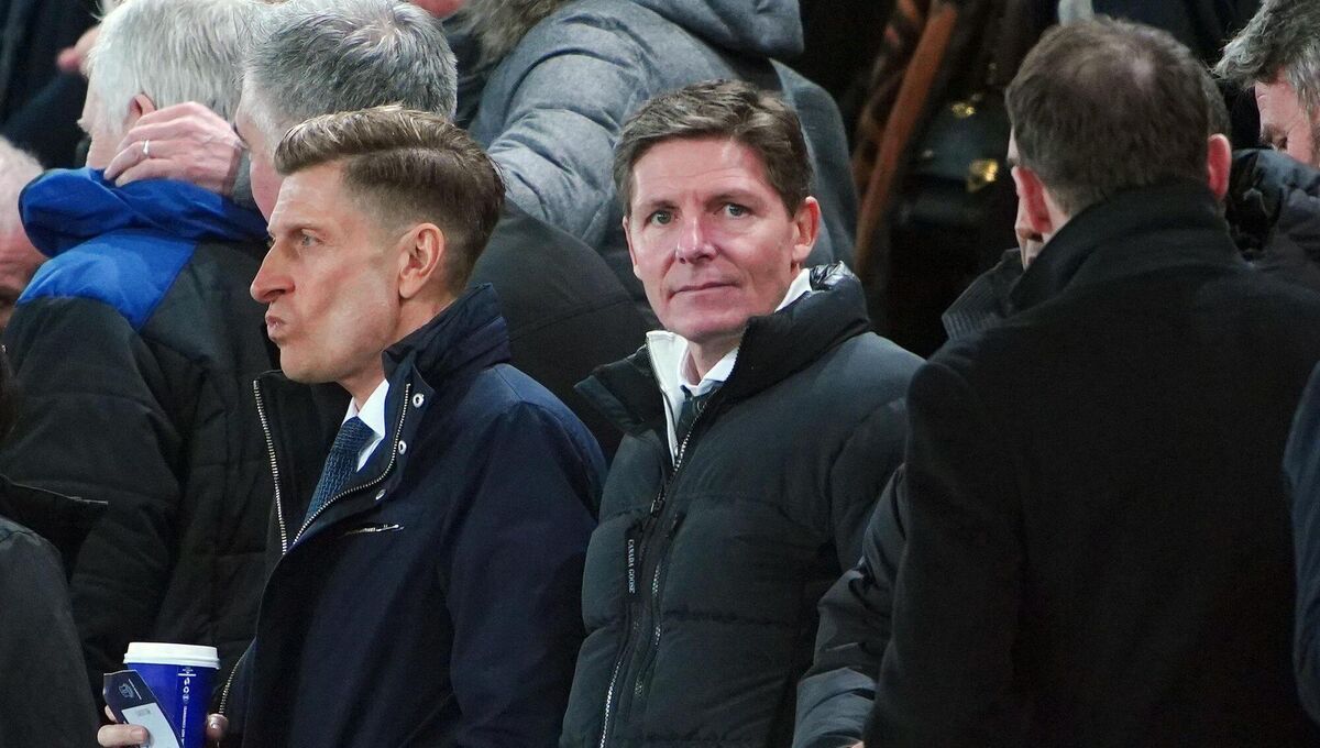 New Crystal Palace manager Oliver Glasner alongside chairman Steve Parish at Goodison Park. 