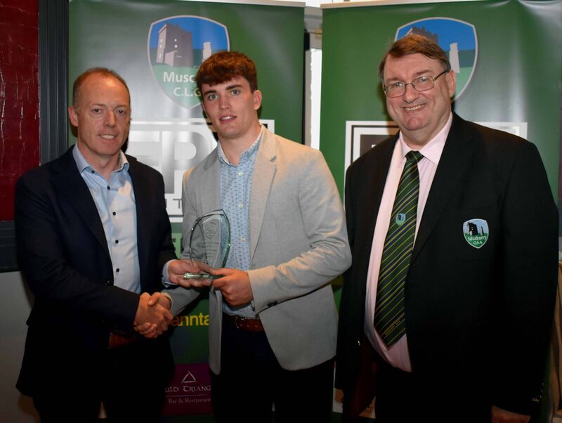 Trevor Casey, EPH Controls, sponsors, presenting the Muskerry GAA Sports Award to Tadhg O'Connell, with John Feeney, Chairman Muskerry Division. Picture: Mike English
