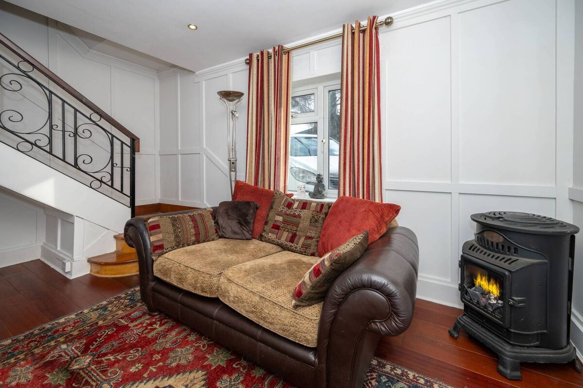 Second stairs to bedroom six