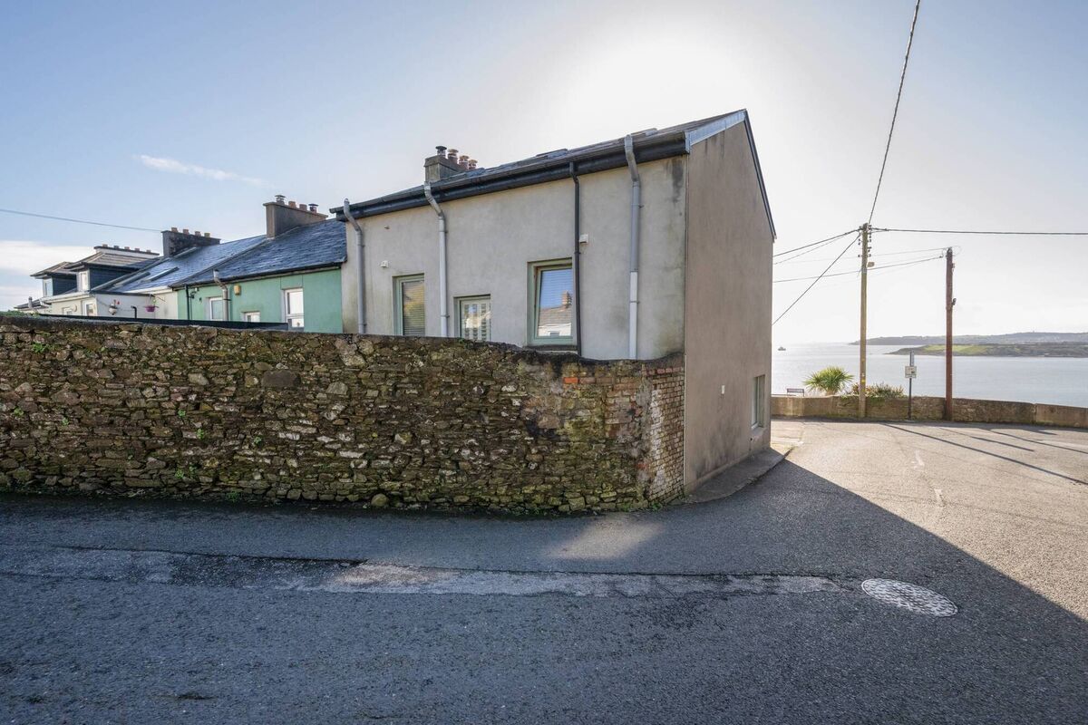 1 Upper East Hill Cobh 1 Upper East Hill Cobh