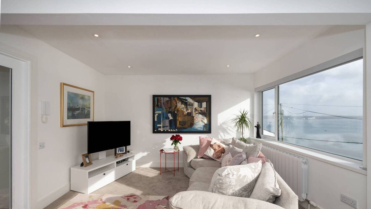 All sweetness, light, and stunning views at €450,000 Cobh home - Vimarsana News