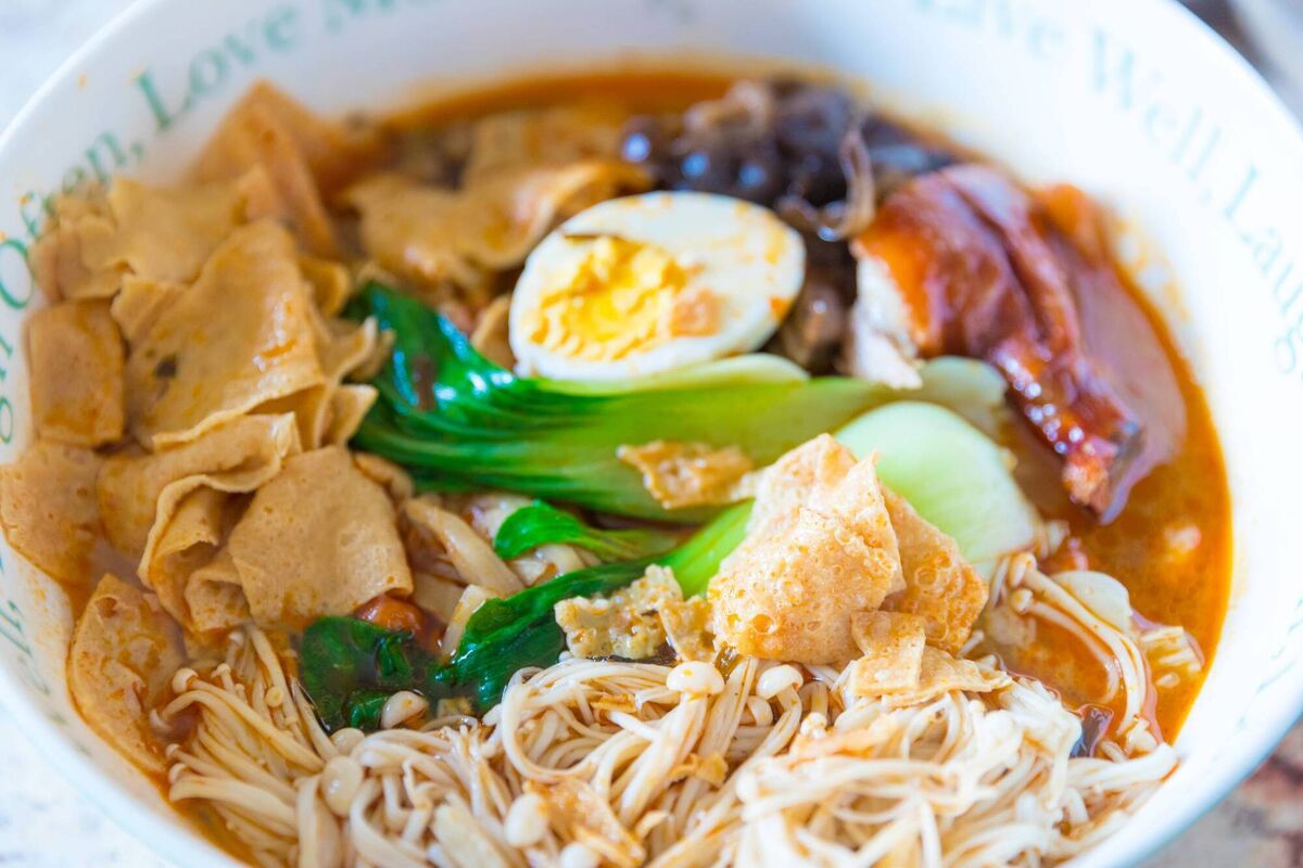 Food and drink prices are about 60/70% of Bangkok rates and about 30% of what one would expect to pay at home Food and drink prices are about 60/70% of Bangkok rates and about 30% of what one would expect to pay at home