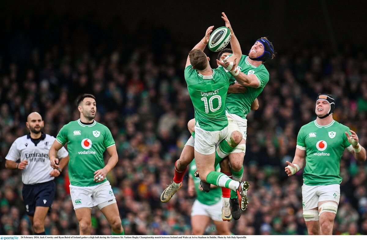 Jack Crowley and Ryan Baird of Ireland gather a high ball during the Guinness Six Nations Rugby Championship match between Ireland and Wales at Aviva Stadium in Dublin. Photo by Seb Daly/Sportsfile