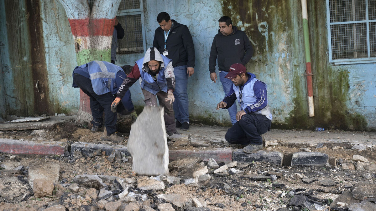Gaza's warring enemies cautious over truce talks after Biden says deal nearing - Vimarsana News