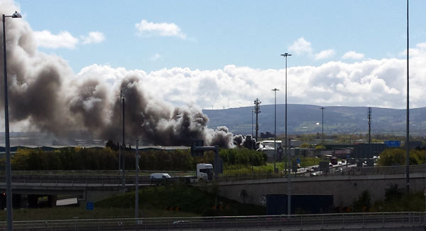UPDATE: Fire fighters tackle Dublin blaze; Asthma sufferers told to avoid area