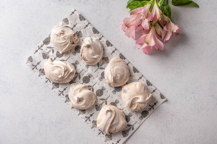 Mary Jo McMillin's Date & Walnut Meringues