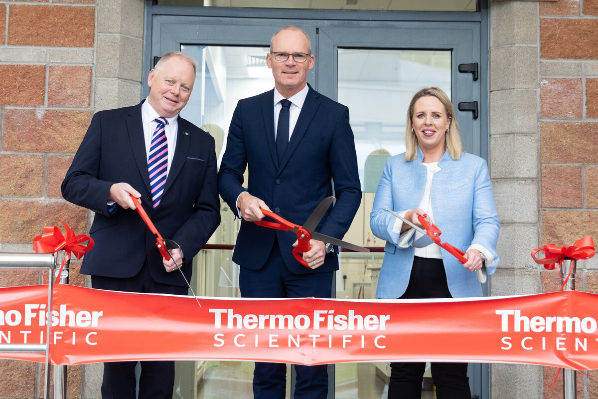Ray O’Connor, Head of Regions and Enterprise, IDA Development, Enterprise Minister Simon Coveney, and Edel Collins, Cork site General Manager, Thermo Fisher Scientific at the official opening of the company's expanded laboratory in October Picture: Darragh Kane Ray O’Connor, Head of Regions and Enterprise, IDA Development, Enterprise Minister Simon Coveney, and Edel Collins, Cork site General Manager, Thermo Fisher Scientific at the official opening of the company's expanded laboratory in October Picture: Darragh Kane