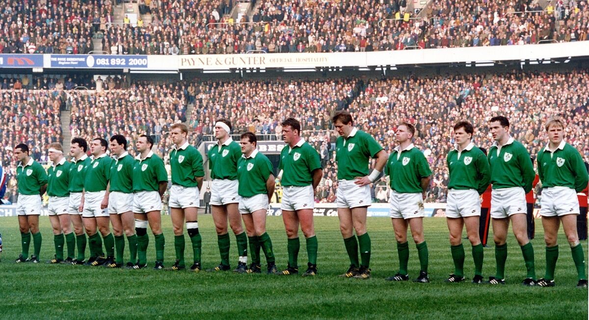 1994: The Ireland team before their historic win over England. Pic: Des Barry.
