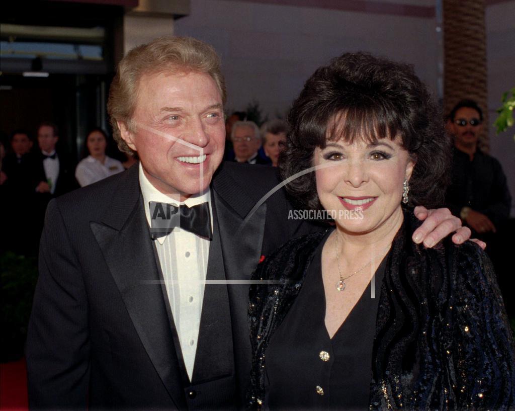 US singer Steve Lawrence dies aged 88